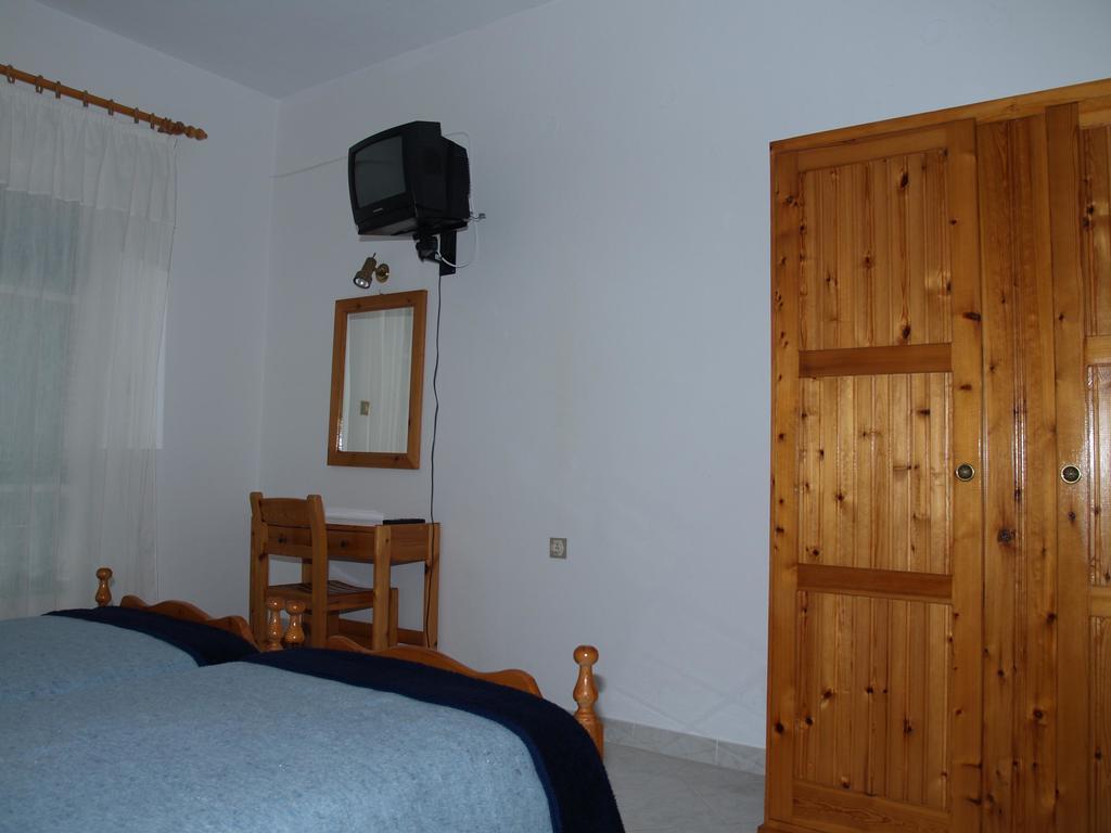 Angeliki Aparthotel Vitaládes Rom bilde